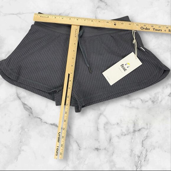 Feat Women’s TreeCell Waffle Shorts Gray Drawstring Size Small NWT - Picture 6 of 13